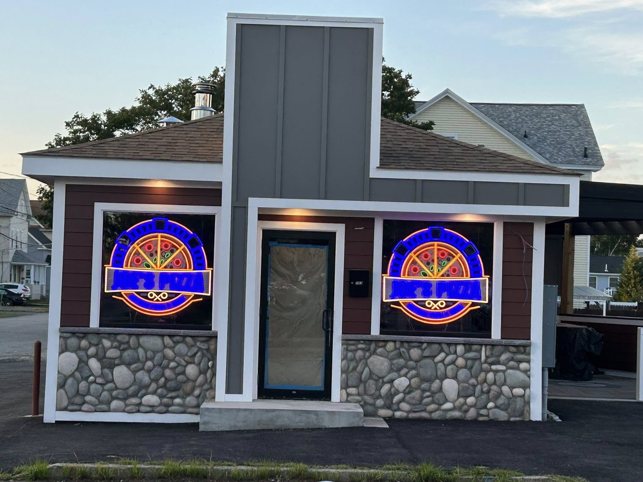 Joe's Pizza storefront in Warwick, Rhode Island